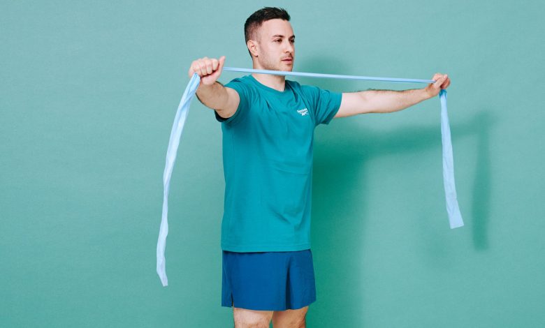 i’m-a-personal-trainer,-and-these-are-the-exercises-that-help-me-manage-my-chronic-back-pain